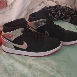 Mens basket ball shoes